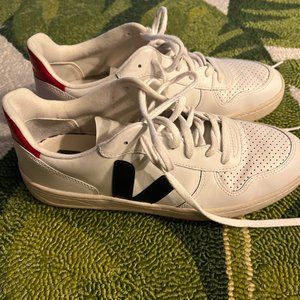 Veja v-10 Unisex Sneaker Size 43 (EUR)